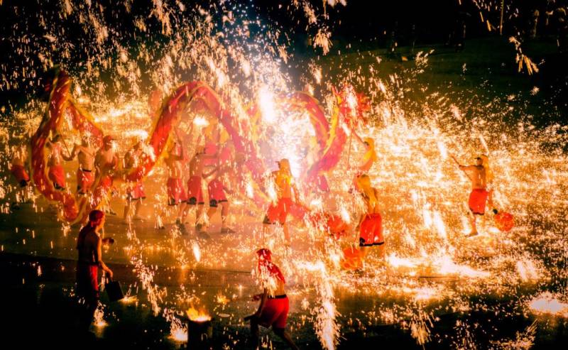 2025重庆元宵节打铁花表演时间+地点（2）