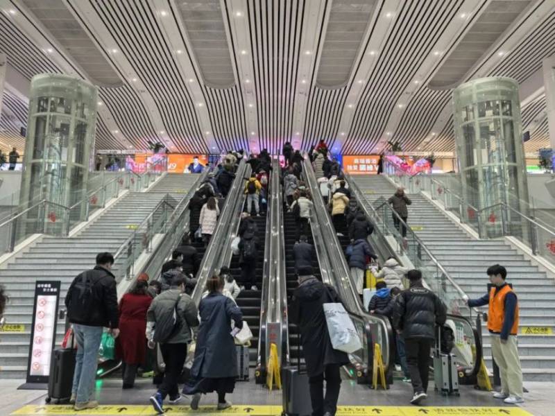 1月20日起 上海四大火车站开启通宵运营模式(24小时开放) 1月20日起 上海四大火车站开启通宵运营模式(24小时开放)